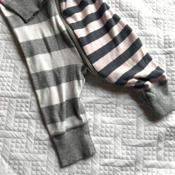 Hanna Andersson pajamas 0-6M - Picture 4 of 6